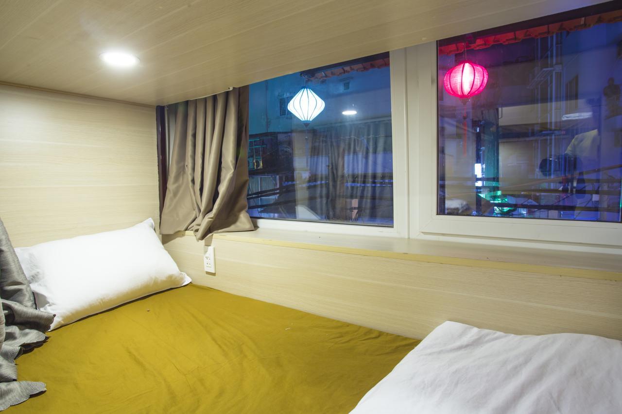 Saigon Marvel Hostel Хошимин Екстериор снимка