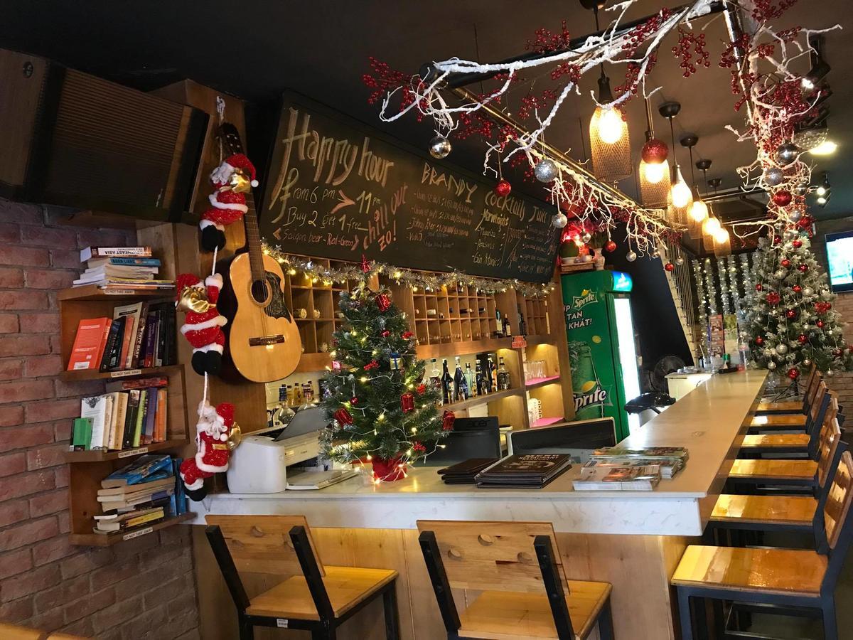 Saigon Marvel Hostel Хошимин Екстериор снимка
