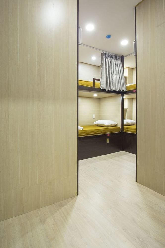 Saigon Marvel Hostel Хошимин Екстериор снимка